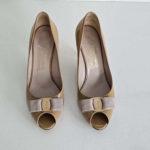 Ferragamo Pumps! Great condition! - Picture 6 of 11